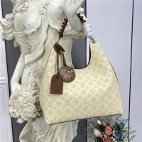 Louis Vuitton Carmel Mahina Creme