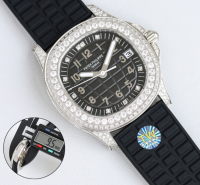 Patek Philippe AQUANAUT Women’s Mechanical Series Watch