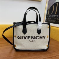 Givenchy Handbag off-white