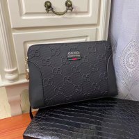 GUCCI CLUTCH BAG