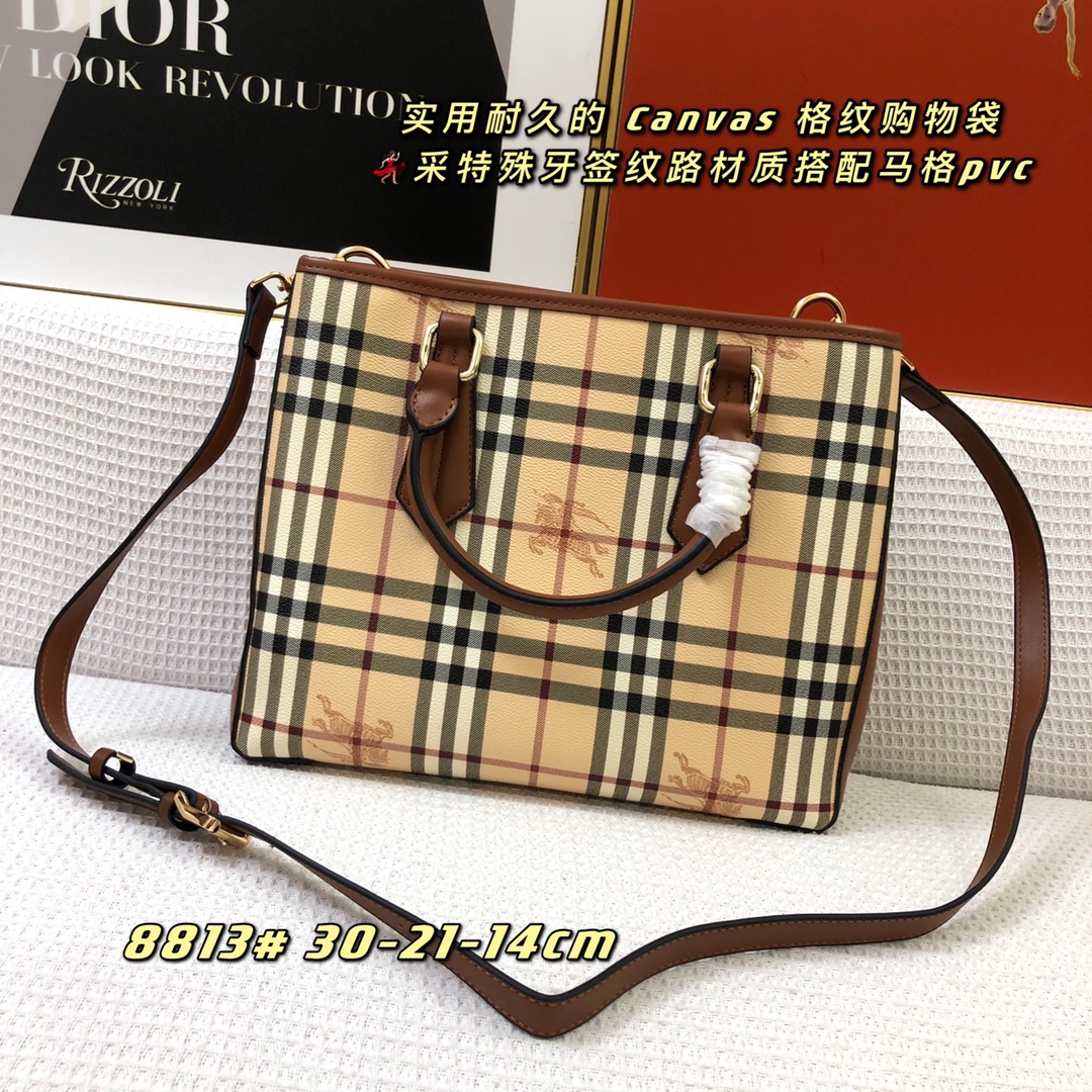 BURBERRY HANDBAG monogram