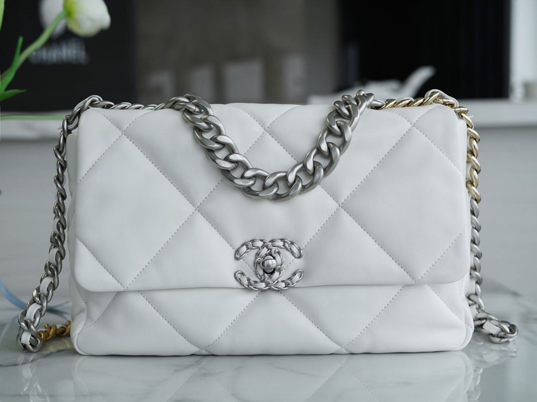 CHANEL 19 LARGE HANDBAG