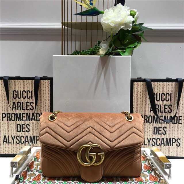 Gucci GG Marmont Matelasse Large shoulder bag Taupe Velvet Gucci GG Marmont Matelasse Large shoulder bag Taupe Velvet
