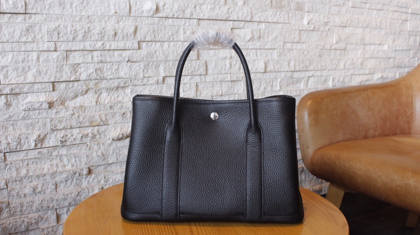 HERMES HANDBAG black