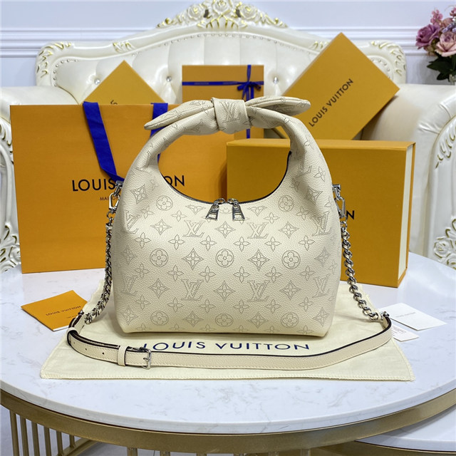 Louis Vuitton Why Knot PM Cream Louis Vuitton Why Knot PM Cream