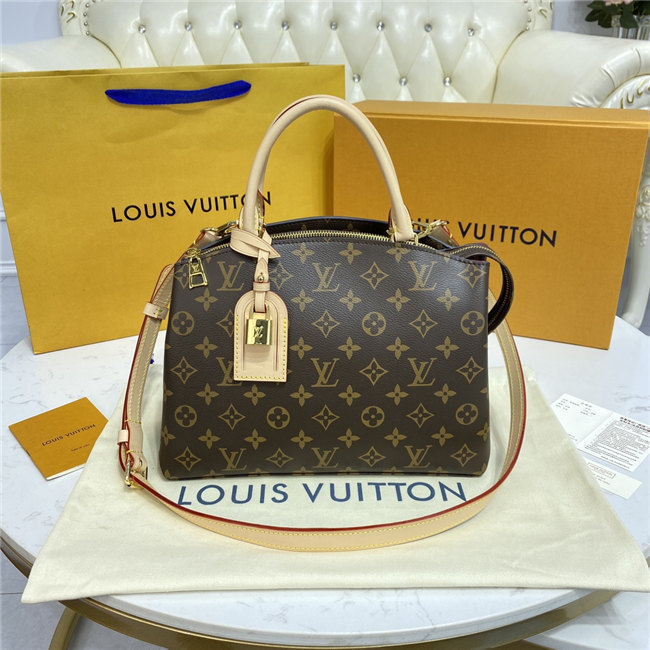 Louis Vuitton Petit Palais Monogram