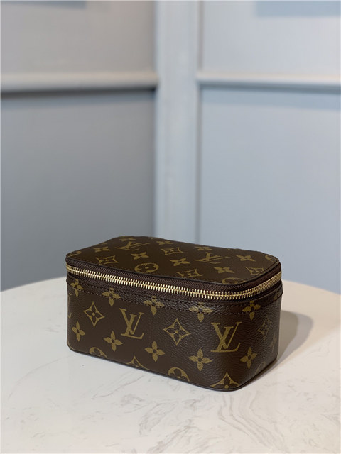 Louis Vuitton Packing Cube PM