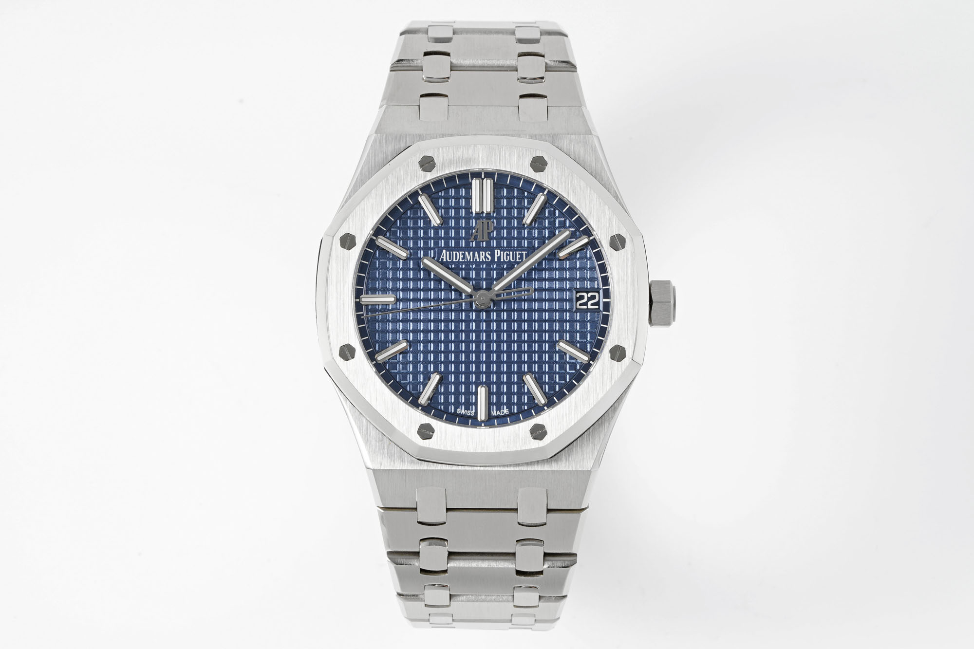 Audemars Piguet Royal Oak 15500V2, the Peak Performance of Steel Watch, Defending the “Steel” Throne