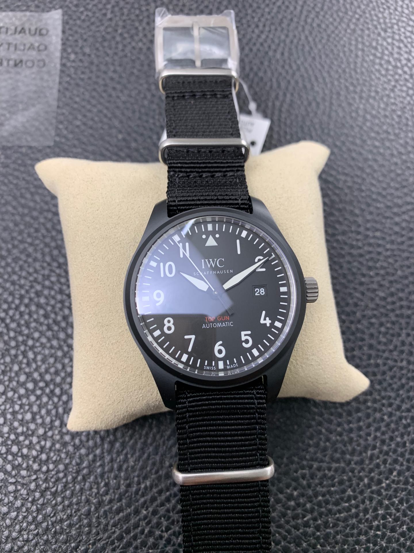 Universal Pilot 41 Series Black Plate Watch Universal Pilot 41 Series Black Plate Watch