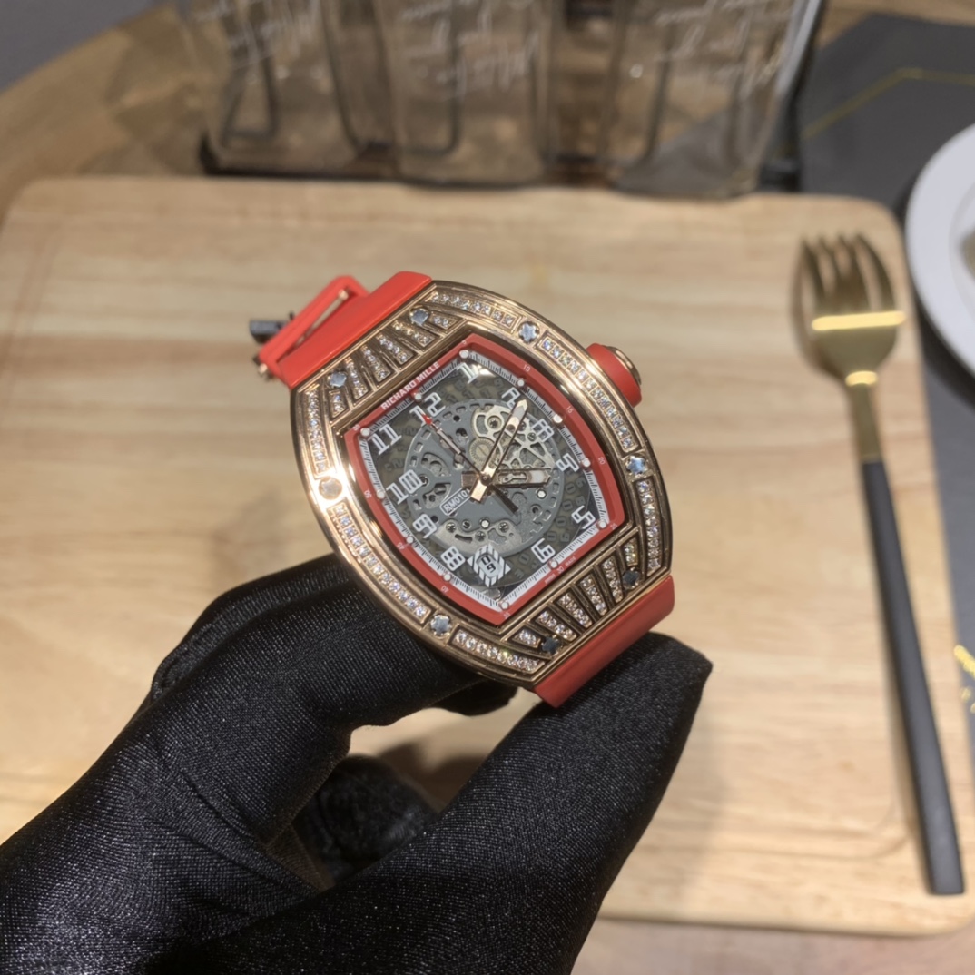 Richard Mille RM010, a new special edition watch with innovative hollow design Richard Mille RM010, a new special edition watch with innovative hollow design