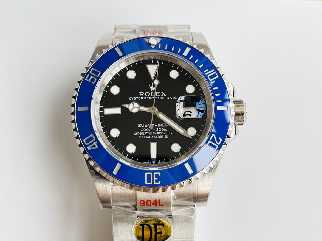 Rolex Oyster Perpetual Submariner Date V12 Edition