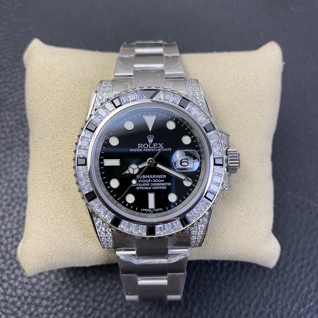 Rolex Submariner Series, Custom High-End Edition with Diamond Setting Rolex Submariner Series, Custom High-End Edition with Diamond Setting