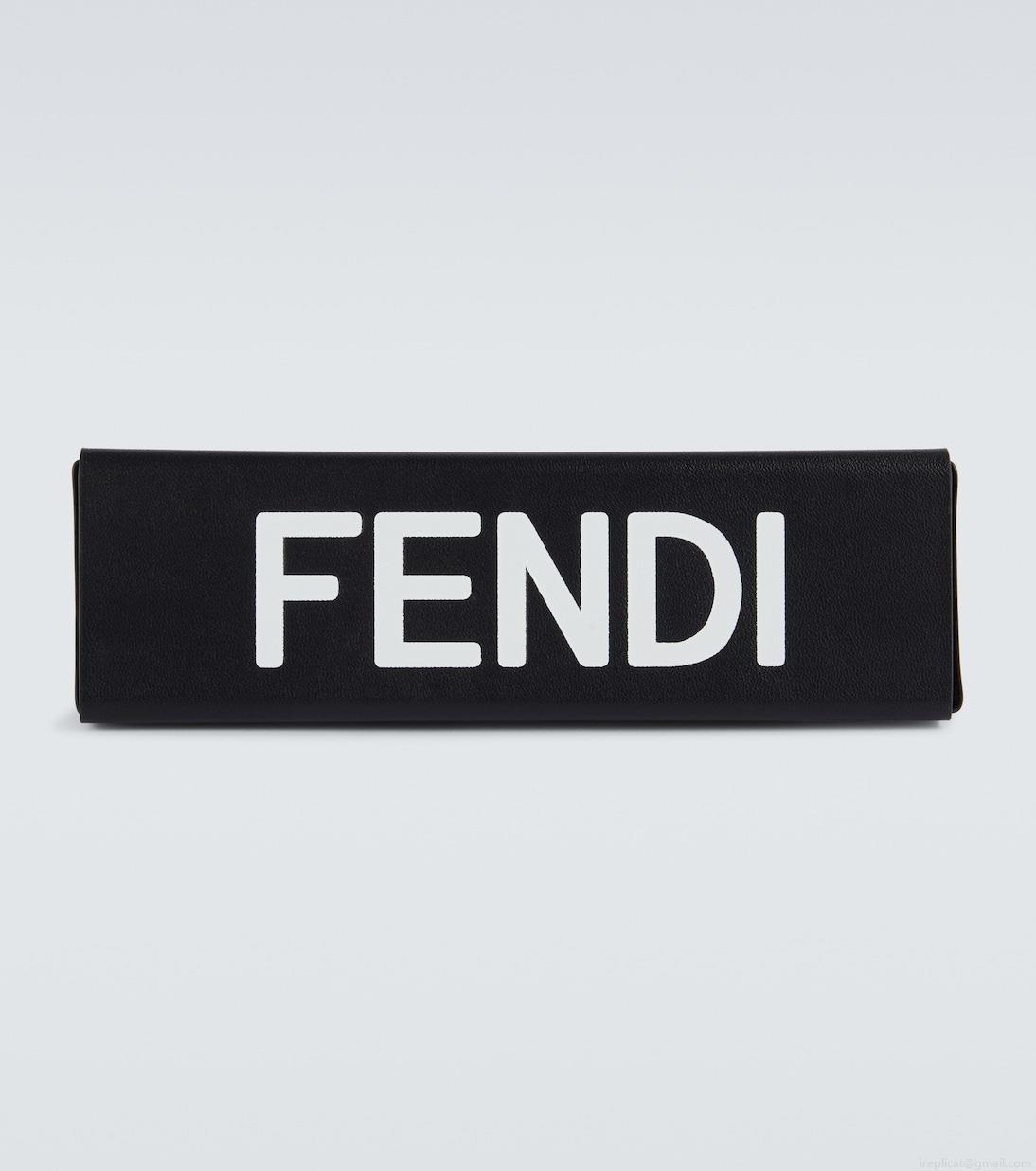 FendiFendi Travel aviator glasses