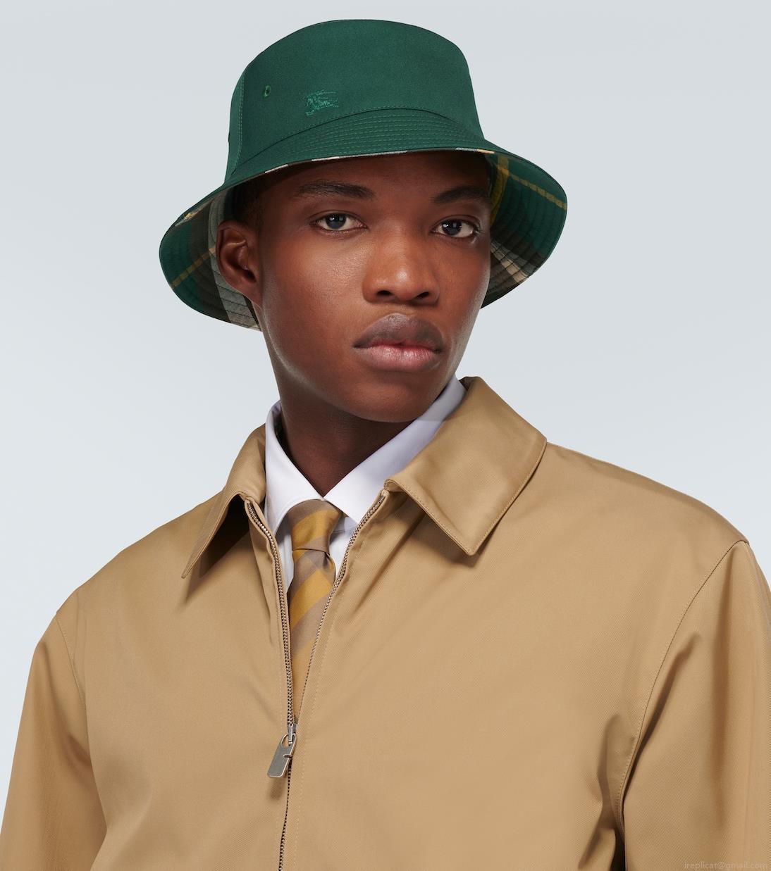 BurberryBurberry Check reversible twill bucket hat