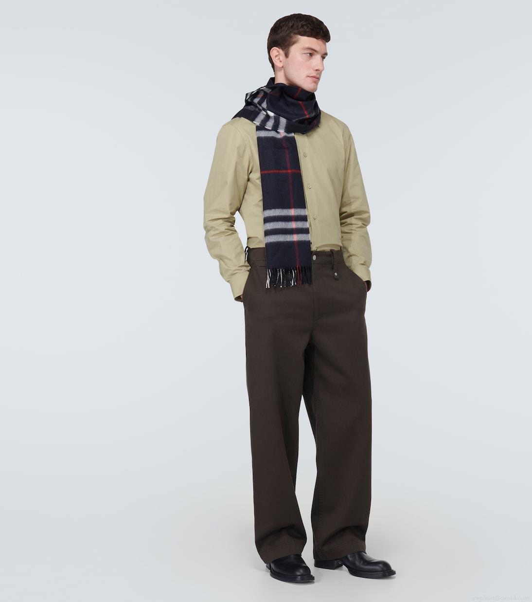 BurberryClassic Check cashmere scarf