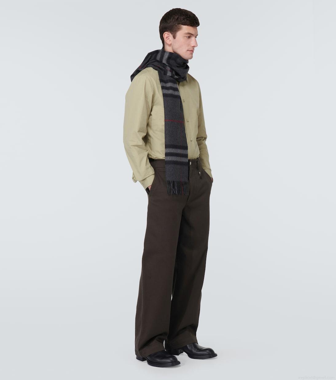 BurberryClassic Check cashmere scarf