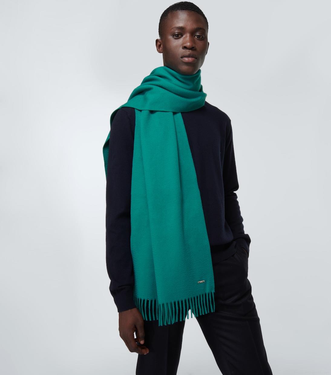 Loro PianaLarge cashmere scarf