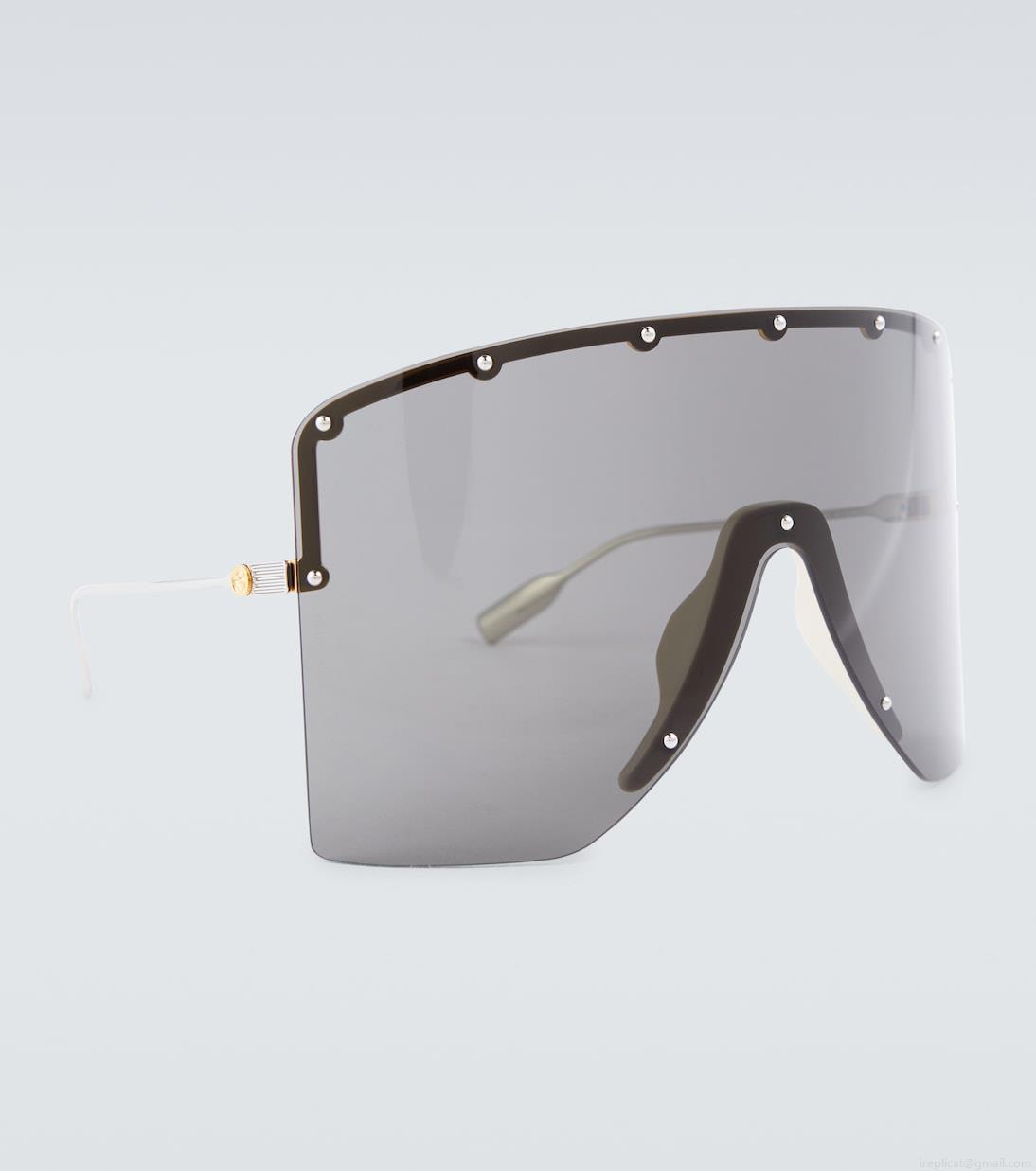 GucciMask-frame sunglasses