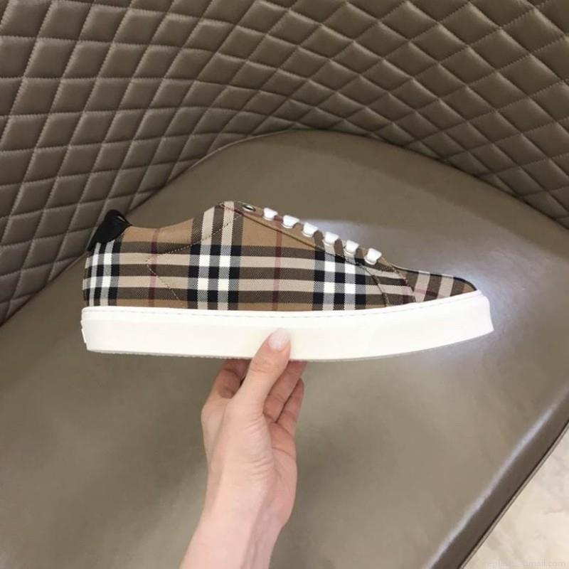 2022 Burberry Man low Cut 1216 Burberry sz38-44 1C n0902