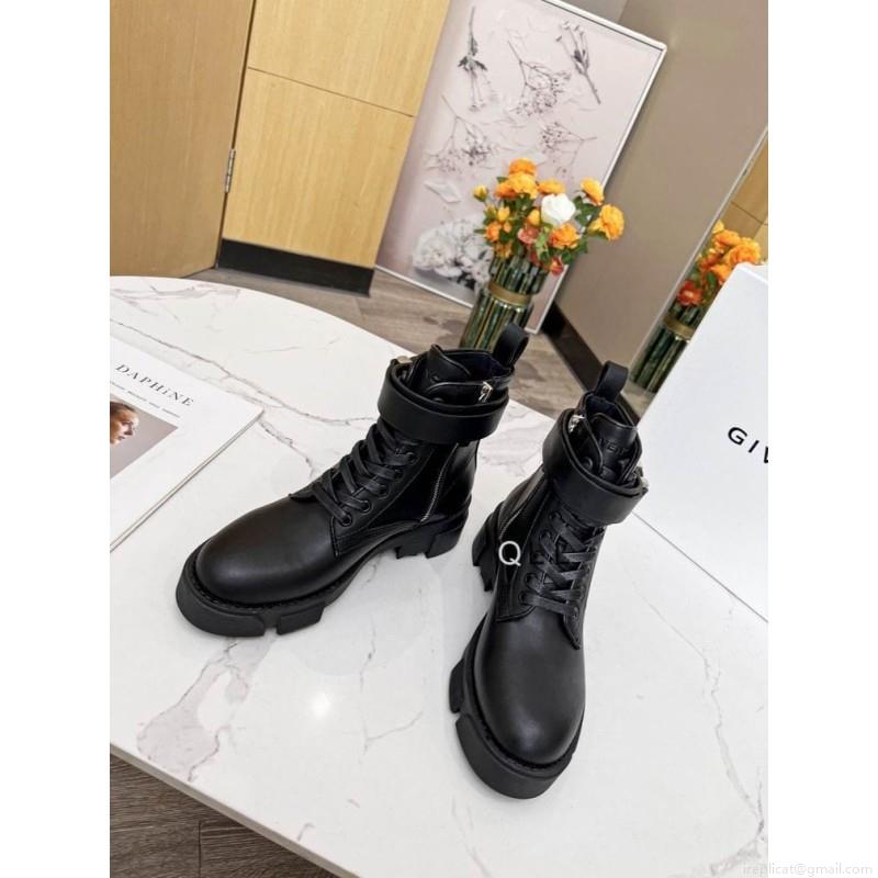 Givenchy short boots Woman Ts GIVENCHY 072711 sz35-42LL