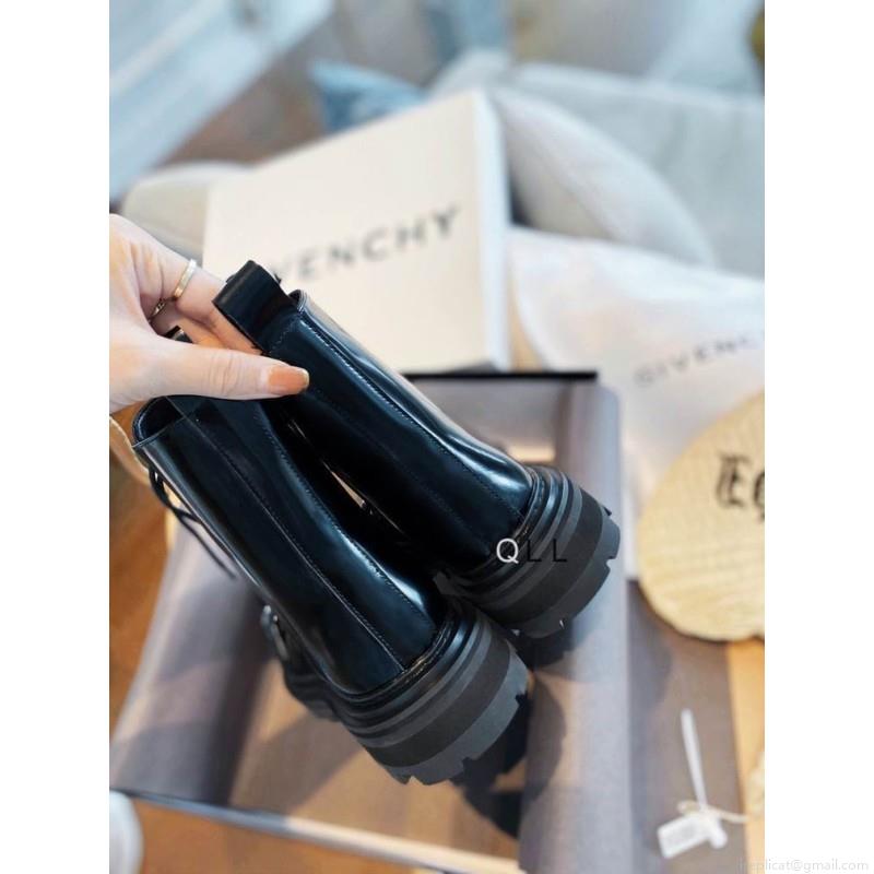 Givenchy short boots Woman Ts GIVENCHY 072706 sz35-41LL