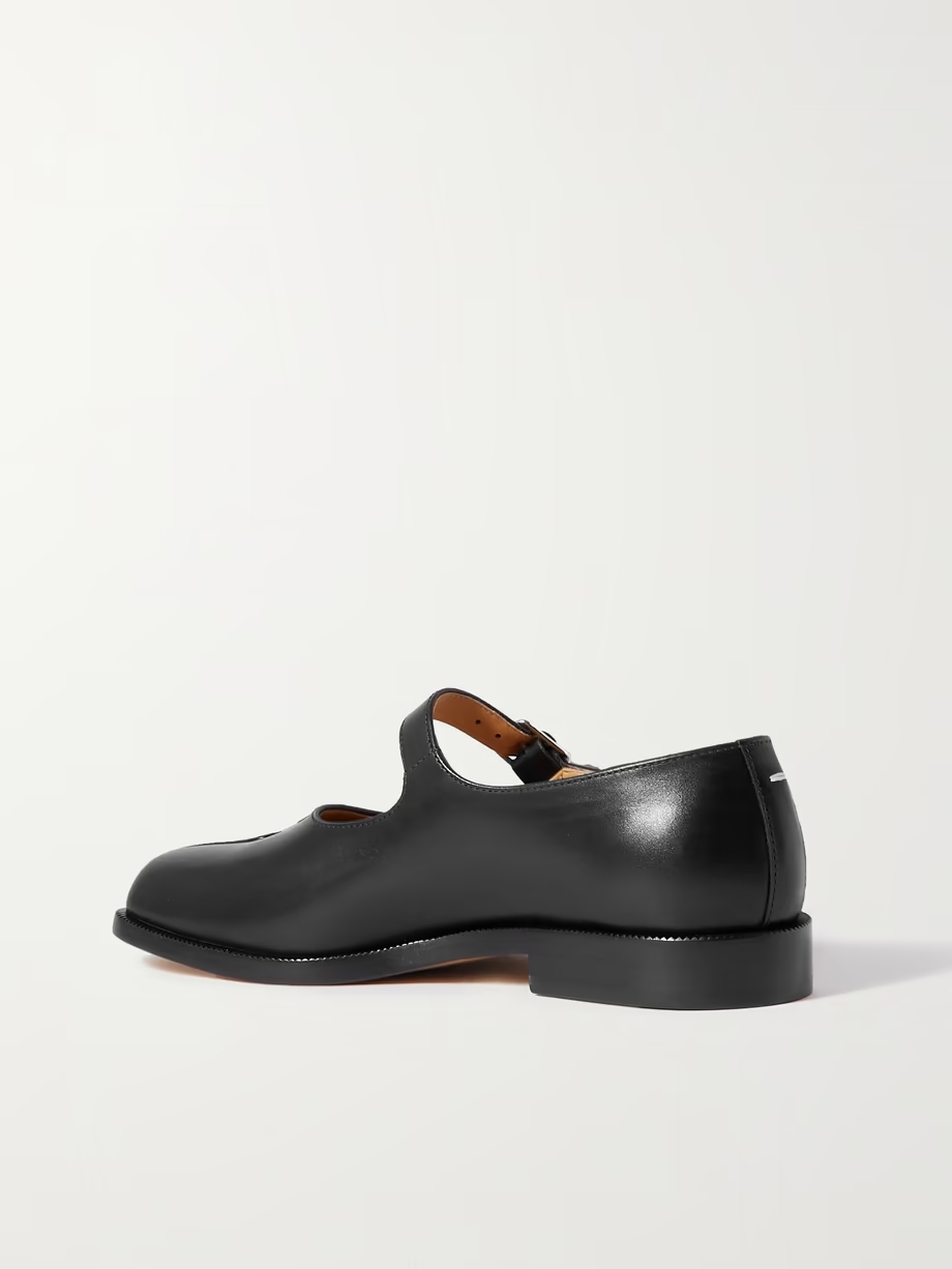 Tabi split-toe leather flats