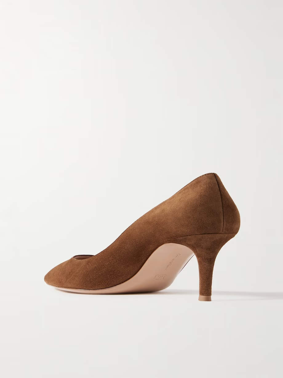 70 suede pumps