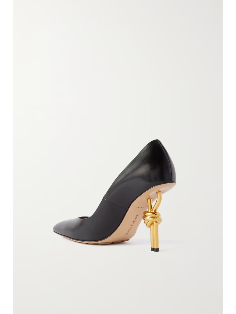 Knot glossed-leather pumps Knot glossed-leather pumps