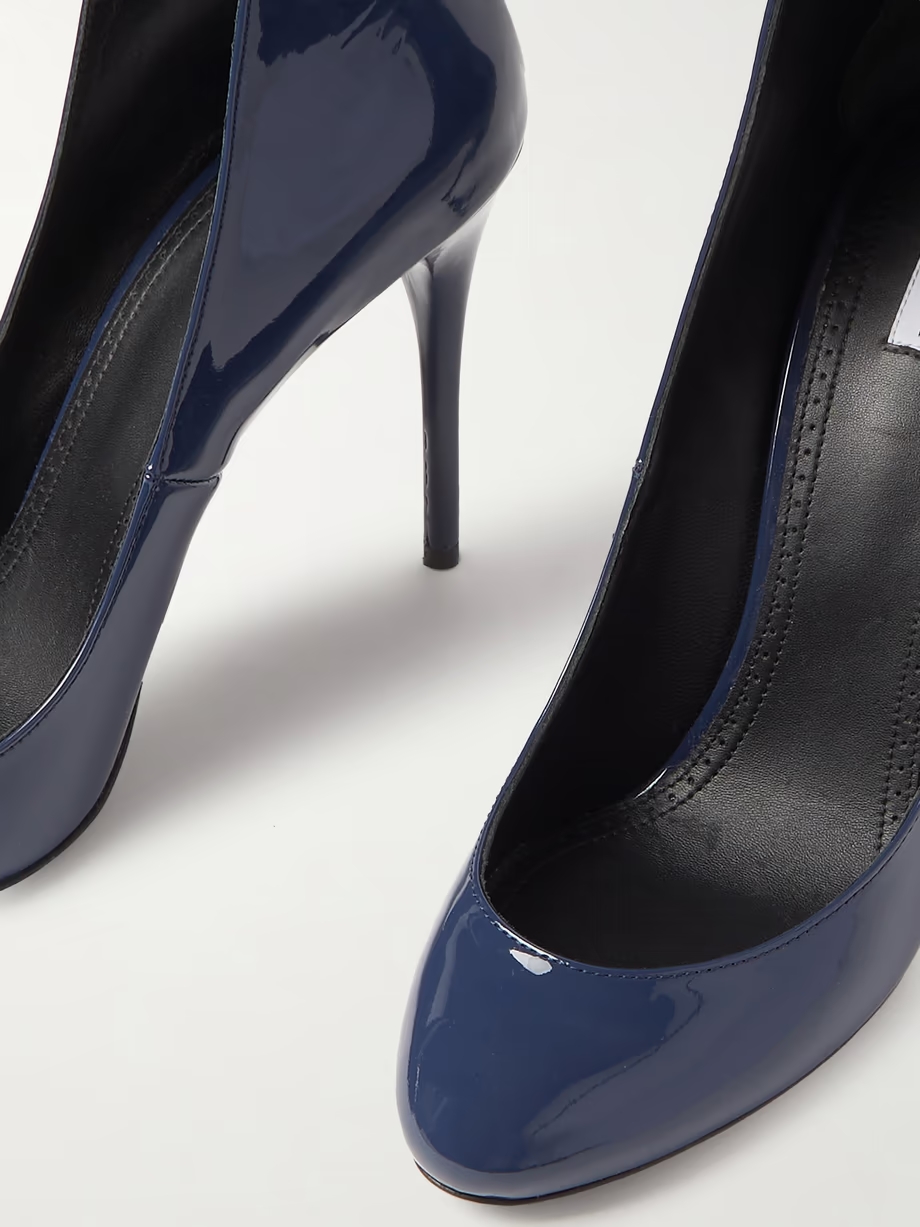 90 patent-leather pumps