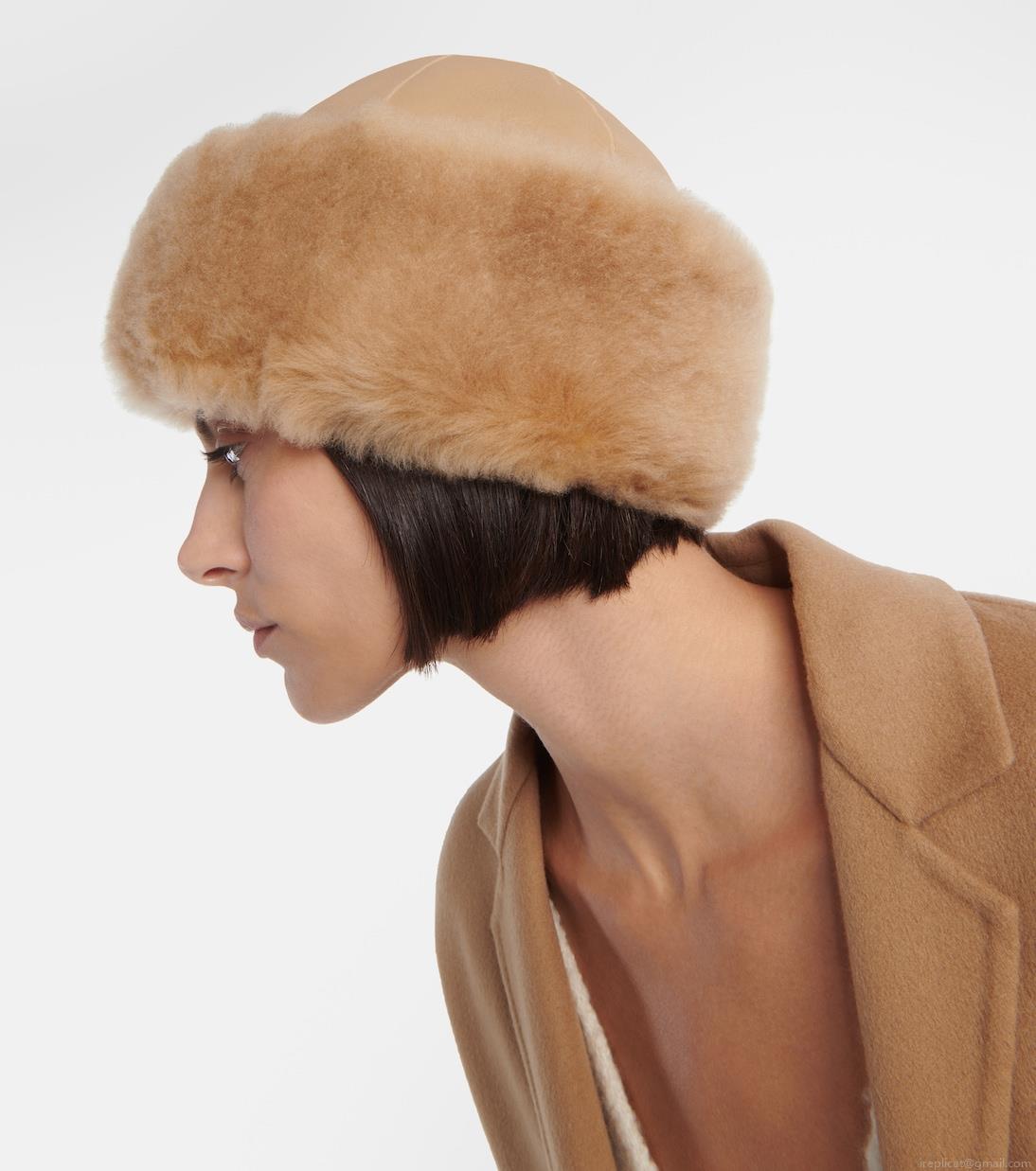 Loro PianaColbacco shearling and cashmere hat