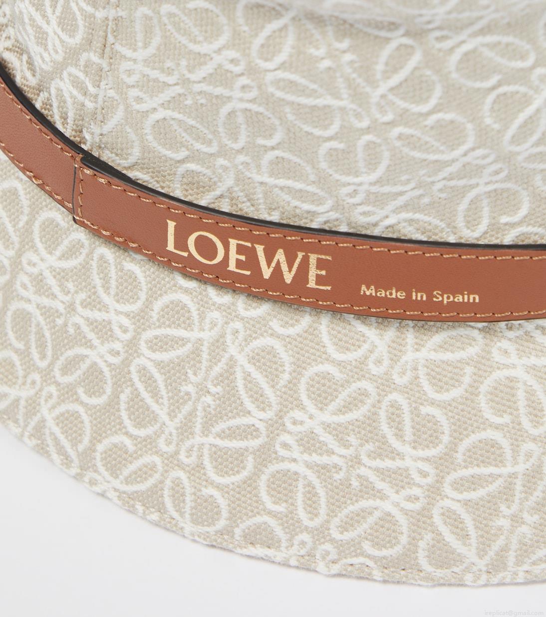 LoeweAnagram bucket hat