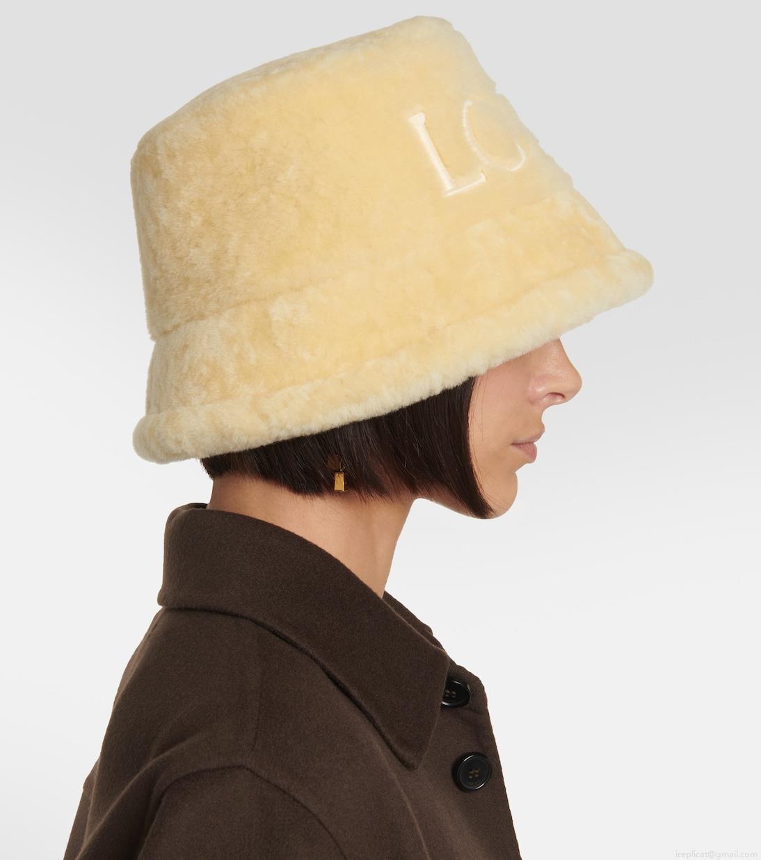 LoeweLogo shearling bucket hat