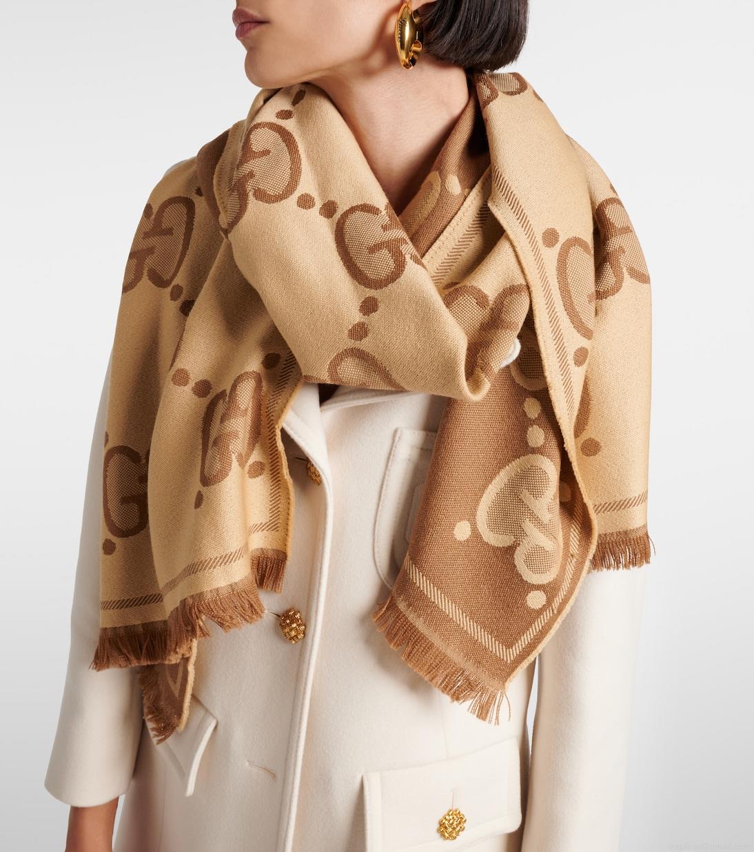 GucciGG wool jacquard scarf