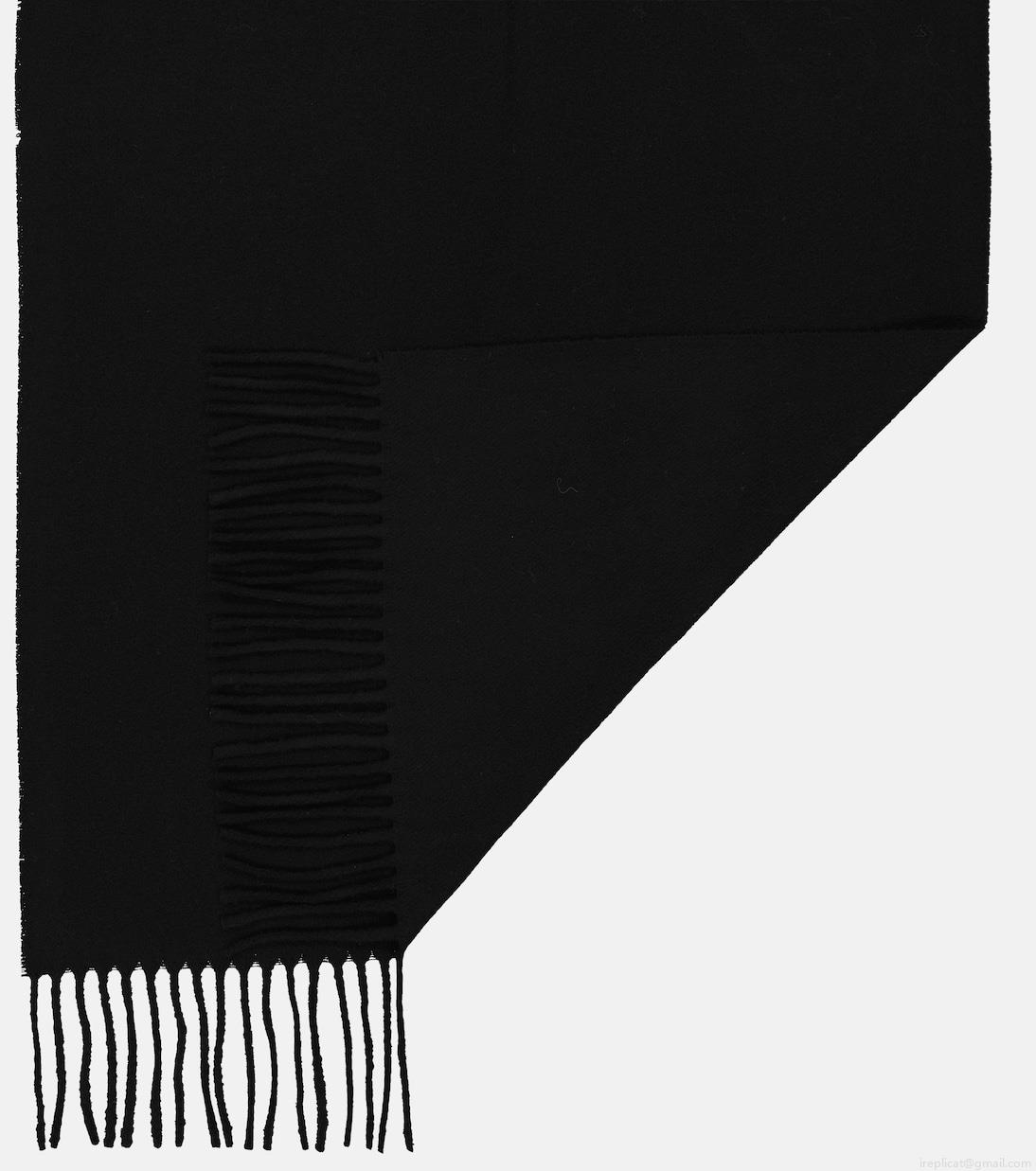 TotemeWool scarf