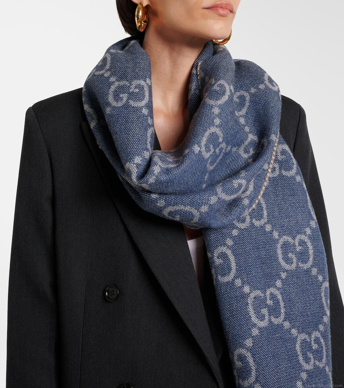 GucciGG jacquard wool scarf