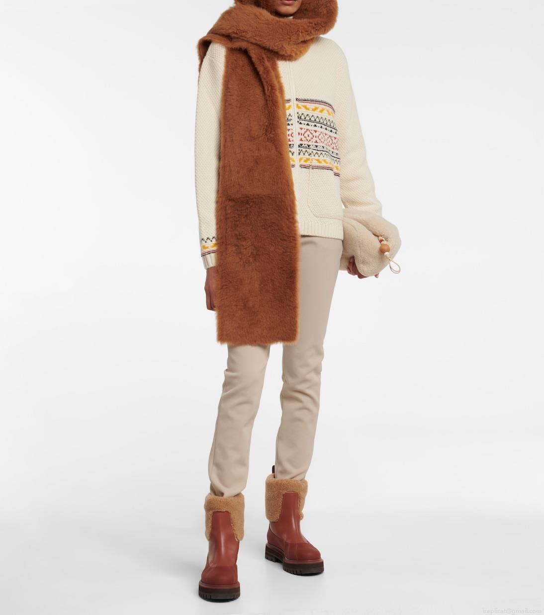 Loro PianaHooded shearling scarf