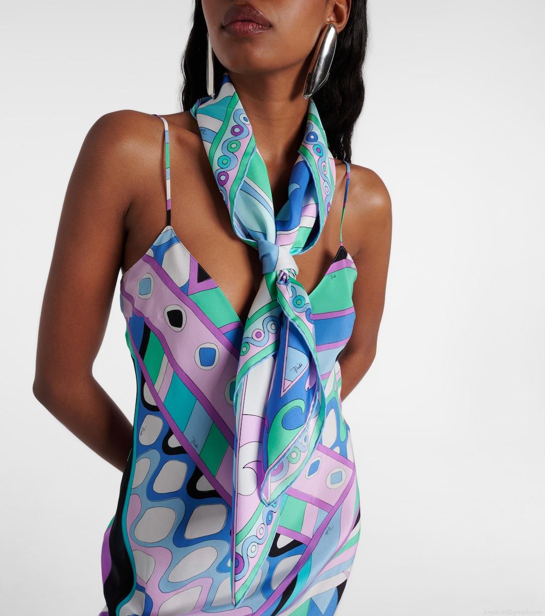 PucciPrinted silk twill scarf