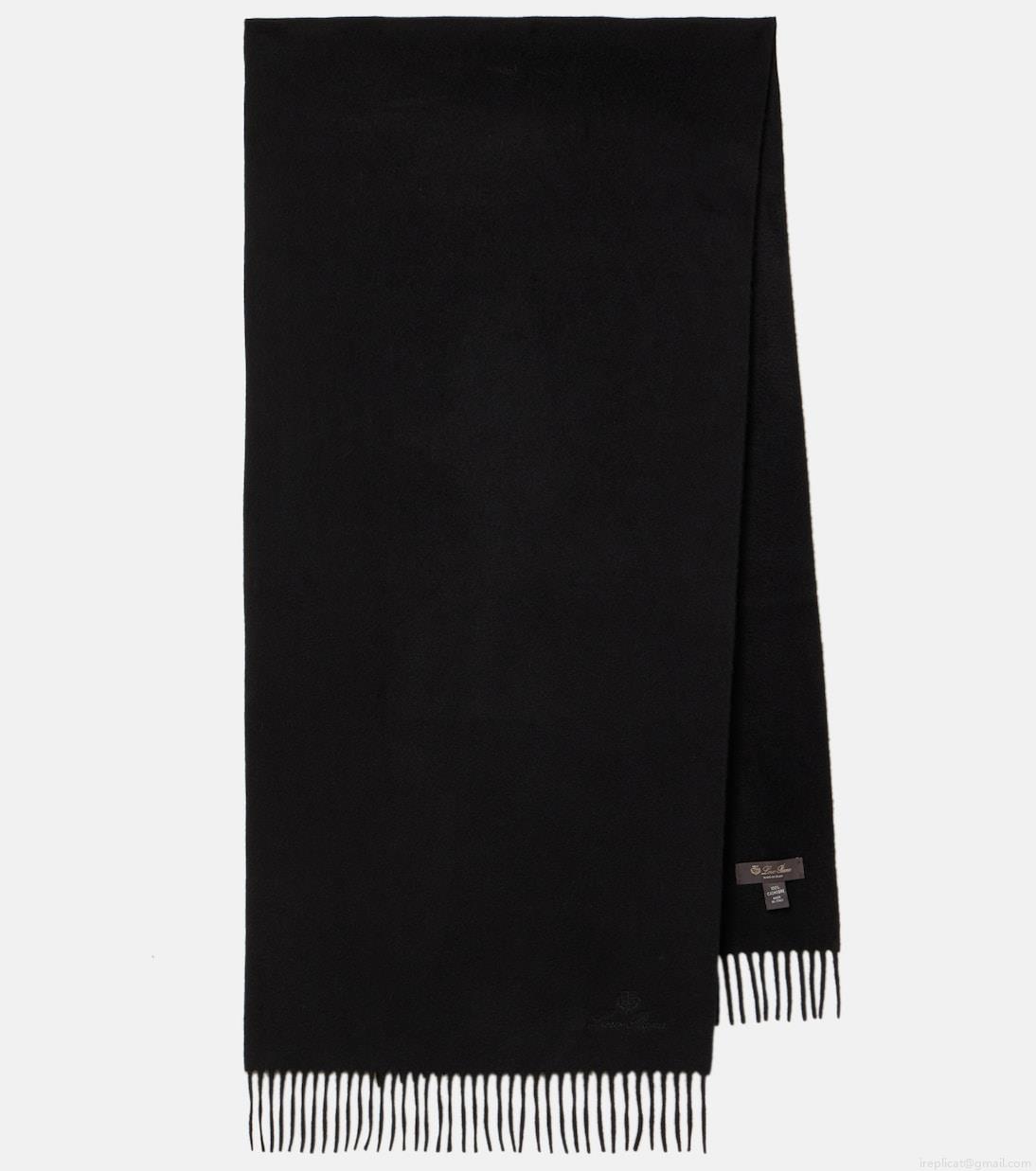 Loro PianaCashmere scarf