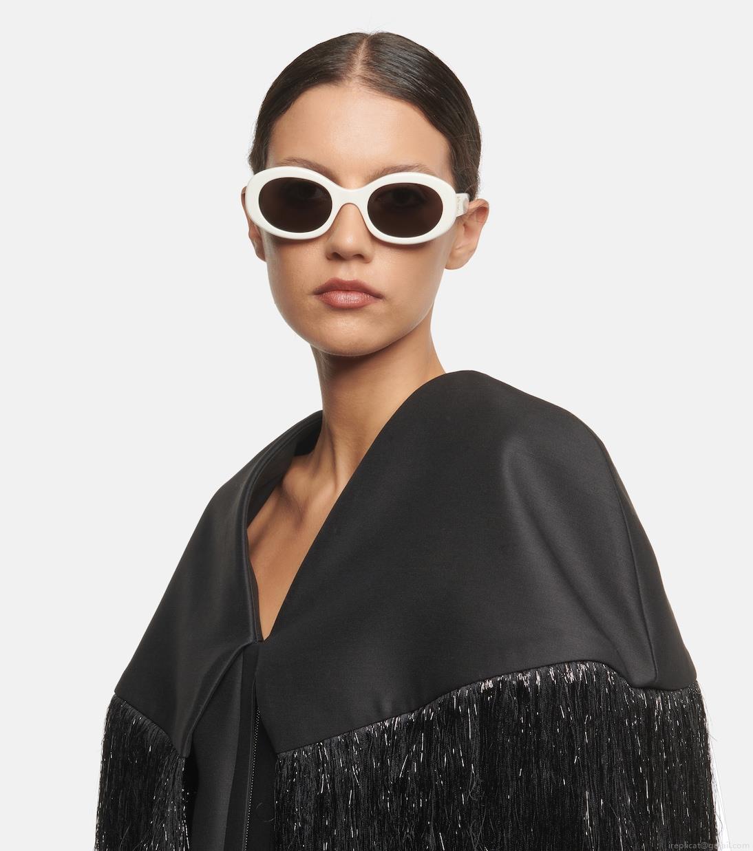 Celine EyewearRound sunglasses