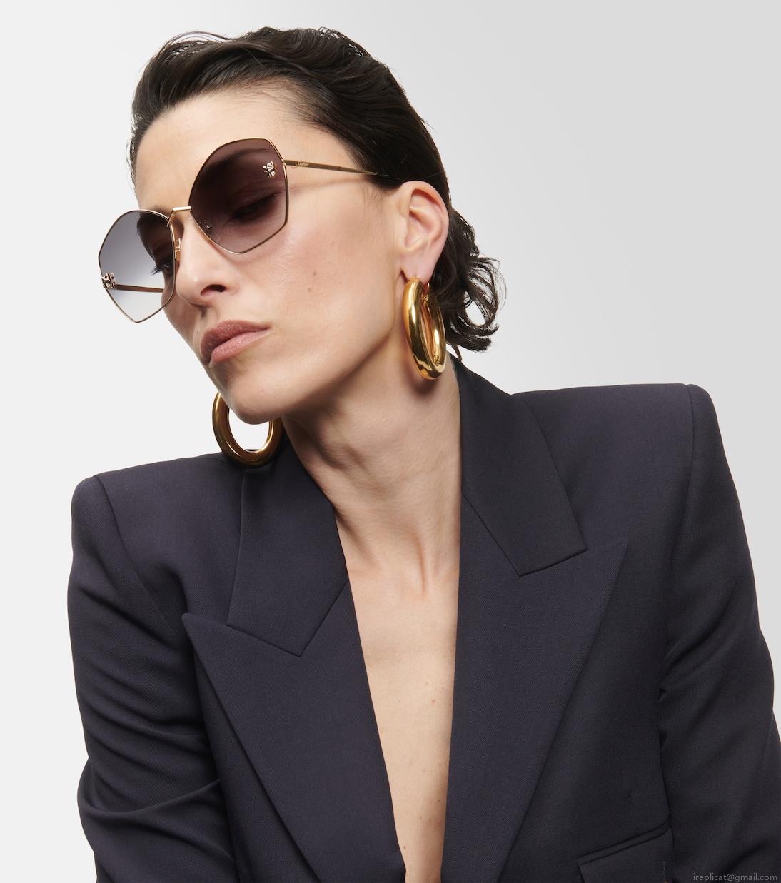 Cartier Eyewear CollectionPanthère de Cartier oversized sunglasses