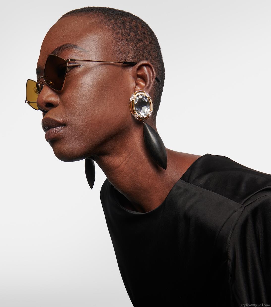 Saint LaurentSL 302 Lisa diamond-shaped sunglasses Saint LaurentSL 302 Lisa diamond-shaped sunglasses