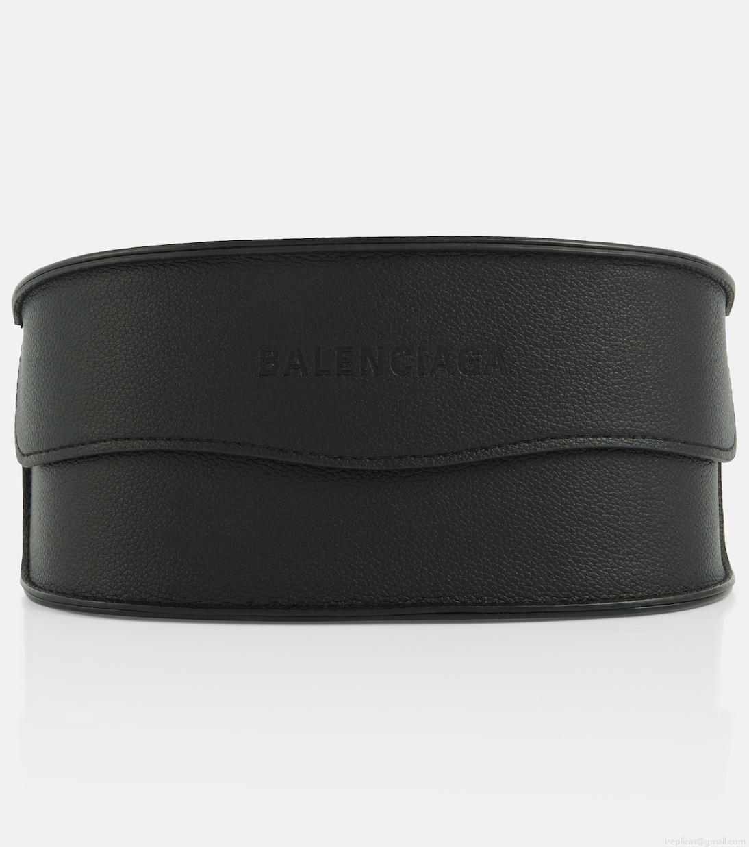 BalenciagaOversized rectangular sunglasses BalenciagaOversized rectangular sunglasses